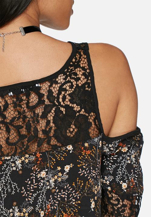 Glamorous - Floral cold shoulder blouse