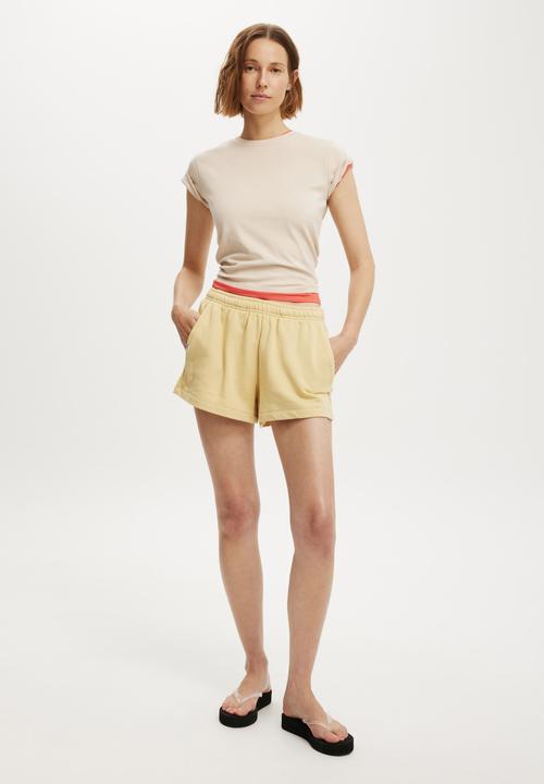 Cotton On - Mini Sweatshort - Washed Dijon