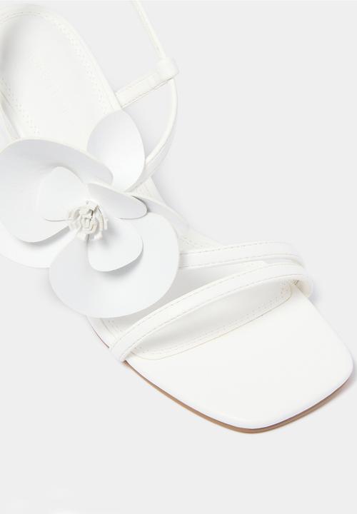Forever New - Odette Flower Trim Sandal Heel