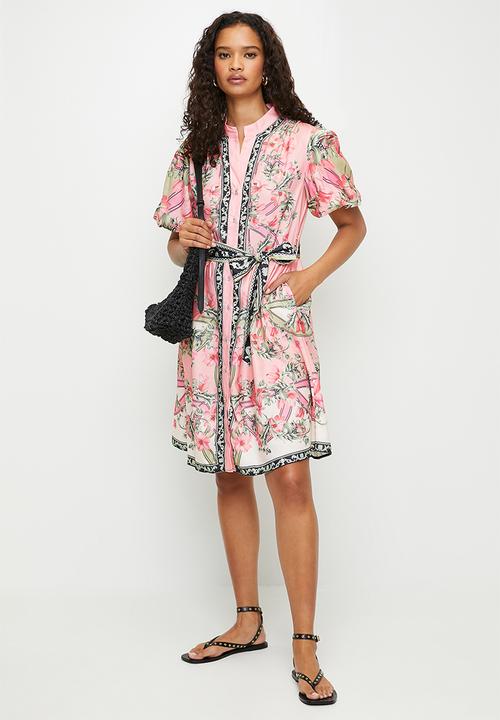 Stella Morgan - S/s Puff Elasticated Cuff Dress with Border Print  Dress - Coral