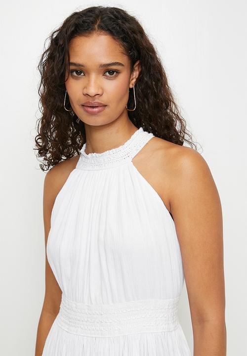 Stella Morgan - Halter Neck A-Line Maxi Dress With Open Back Detail - White
