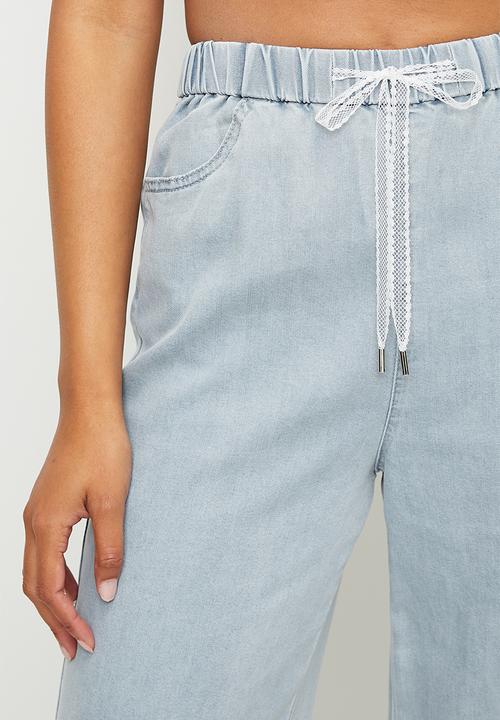 MANDI - High Waist Wide Leg Tencel Pant With Lace Drawcord - Light Wash