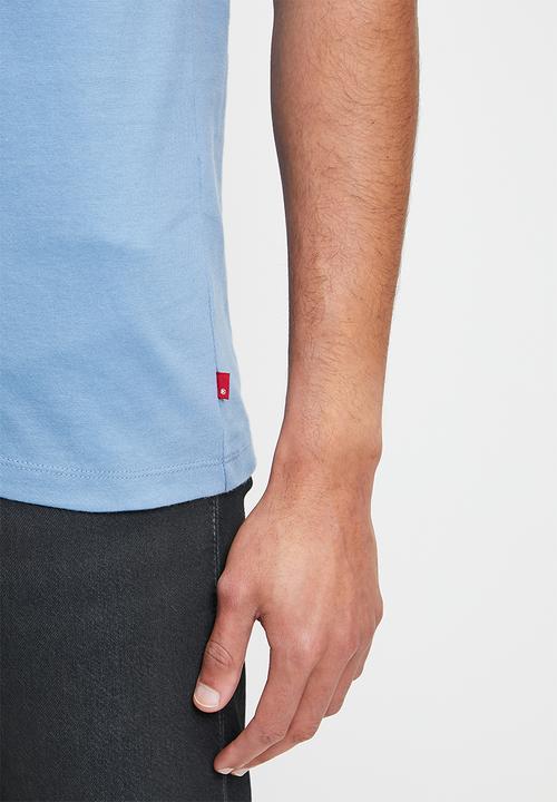 Levi’s® - Graphic Crewneck Tee - Ssnl Filled Bw Quiet Harbor