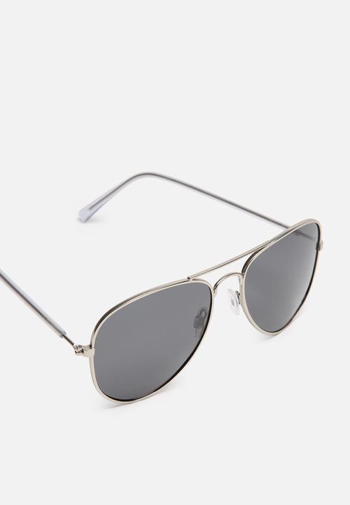Lundun - James polarized