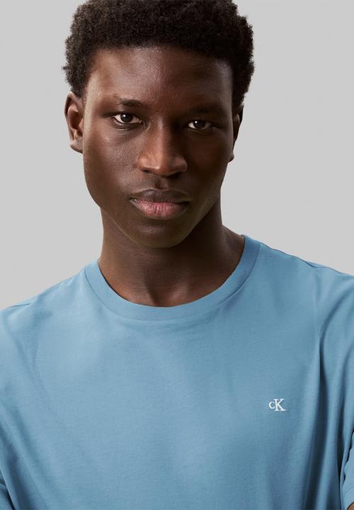 Calvin Klein - Ss Smooth Cttn Solid Crewnk Tee - Blue Steam