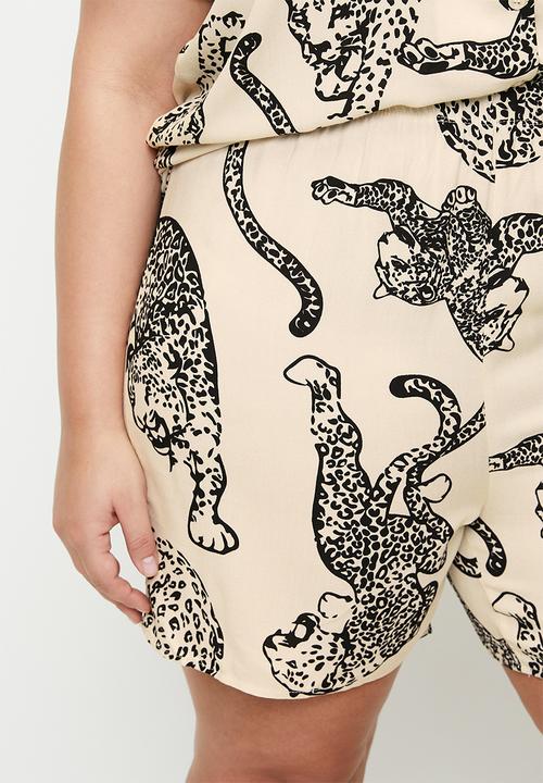 Trendyol - Cream Tiger Patterned Shirt Collar Woven Pajama Set