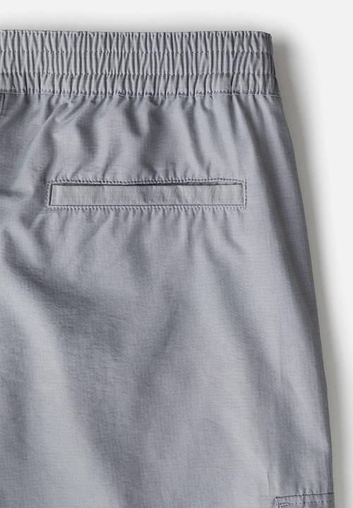 H&M - Regular fit twill cargo trousers - grey