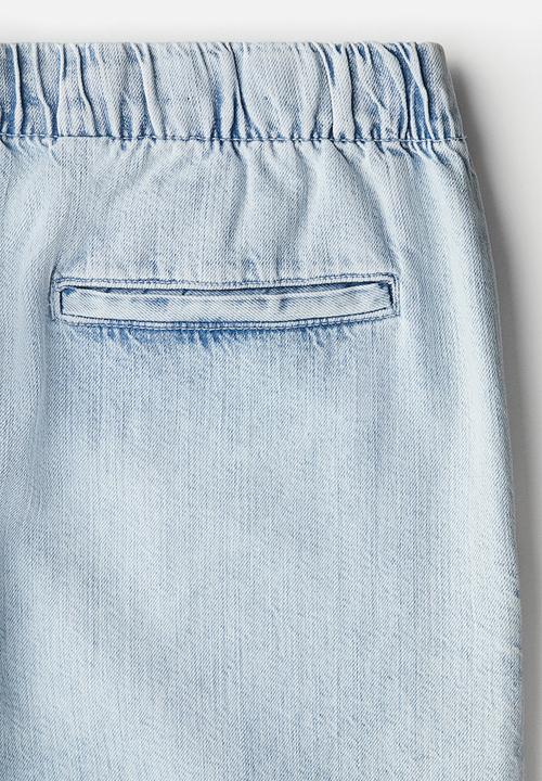 H&M - Baggy denim shorts - light denim blue