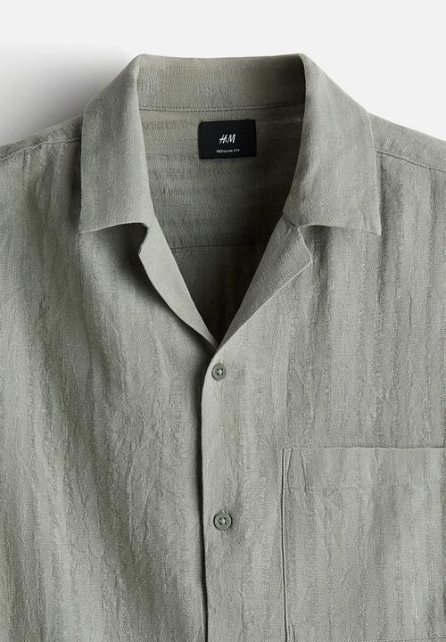 H&M - Regular fit linen-blend resort shirt - sage green