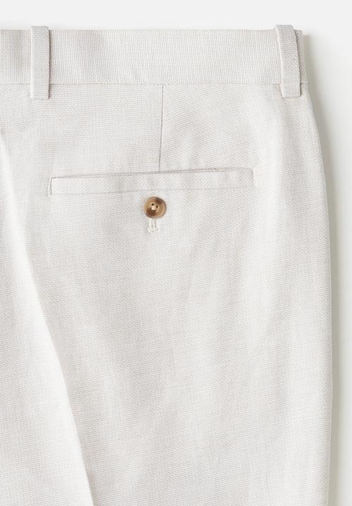 H&M - Regular fit lyocell-blend chino shorts - white