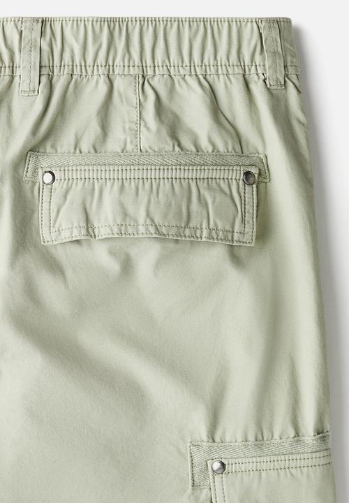 H&M - Relaxed fit cargo trousers - pistachio green