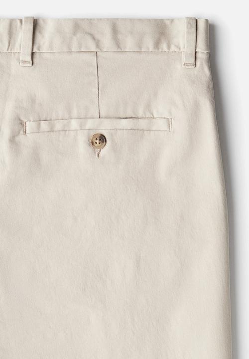 H&M - Regular fit chino shorts - light beige