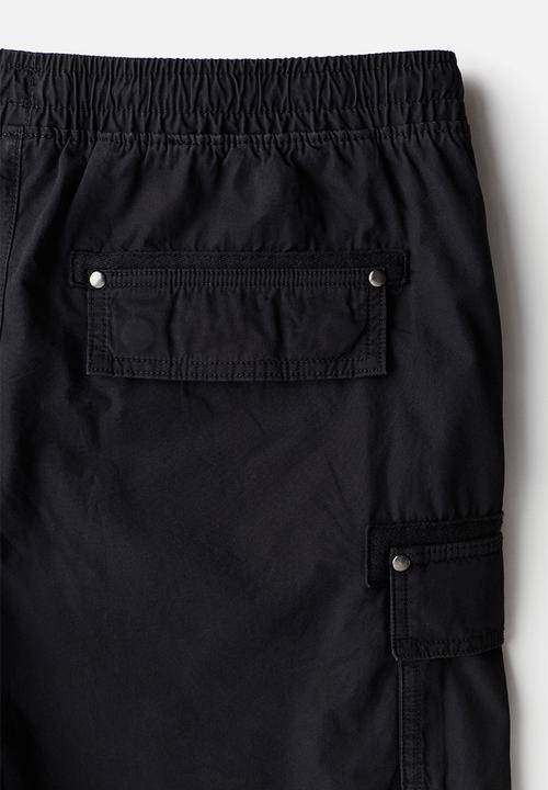 H&M - Relaxed fit cargo shorts - black