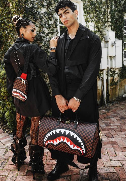 Sprayground - Sawtooth Sharks In Paris One Strap Sling - Brown