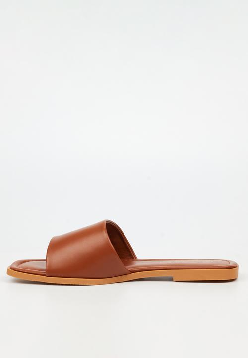 Miss Black - Cream 1 flat sandal - tan