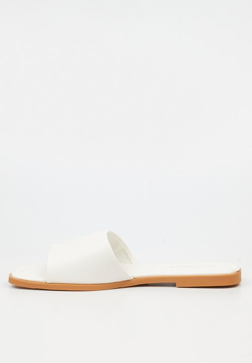 Miss Black - Cream 1 flat sandal - white