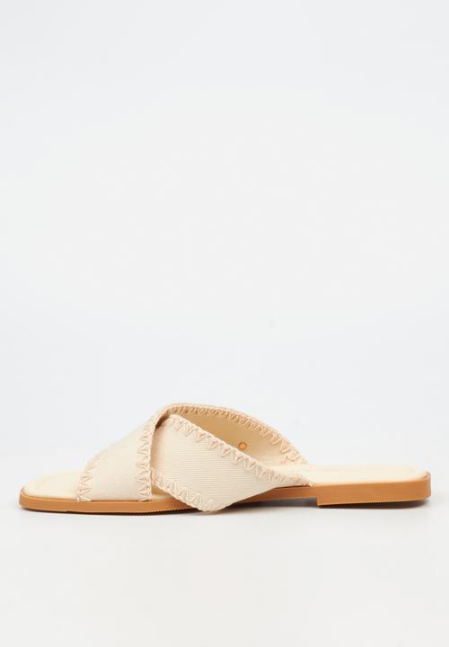 Miss Black - Cream 2 slide - beige