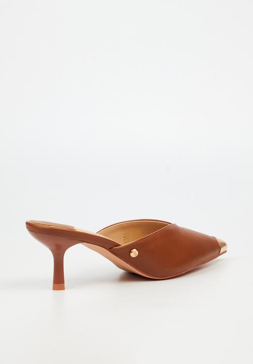 Miss Black - Volley 2 gold tip mule heel - tan