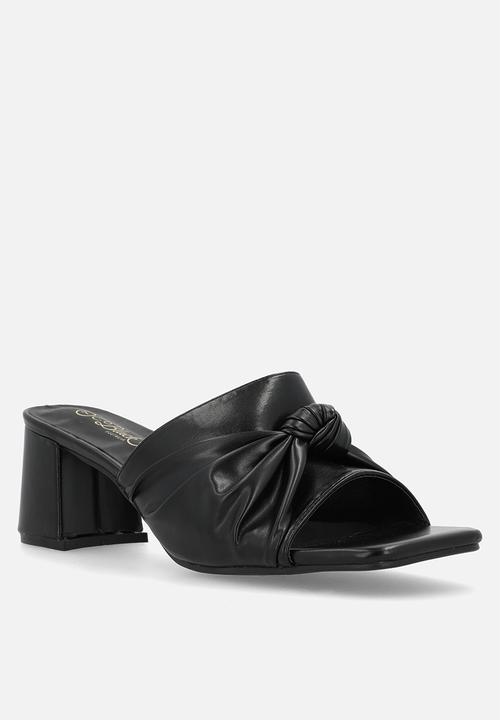 Miss Black - Nolwazi 1 block heel mule - black
