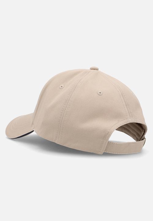 POLO - 6 Panelstructured Peak - Taupe