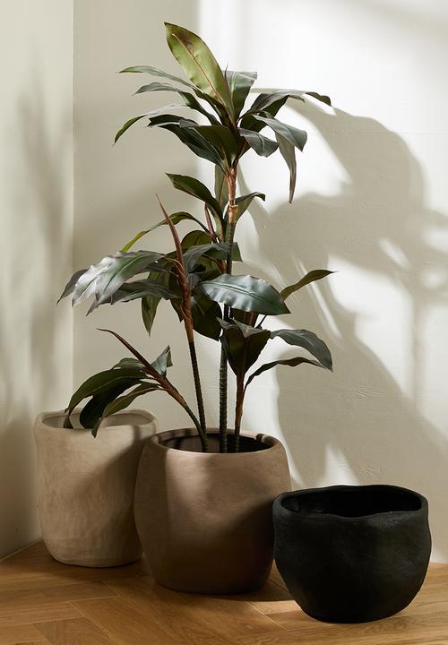 Sixth Floor - Plump crunchy outdoor planter - neutral