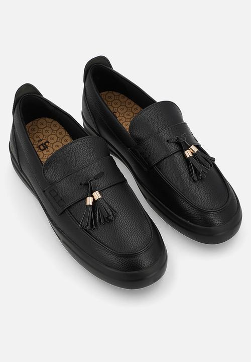 Jonathan D - Tassel - Black/Bronze