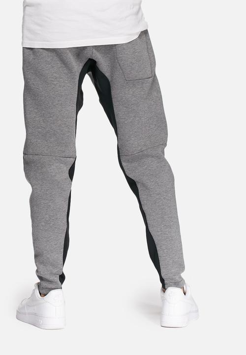 Nike - Tech fleece pants