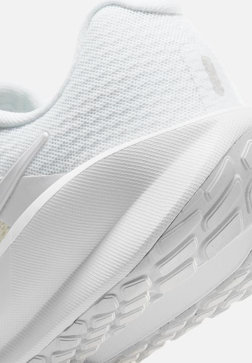 Nike - Downshifter 13