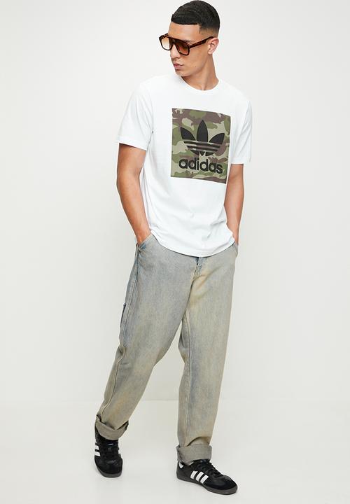 adidas Originals - Camo Logo Tee  - white