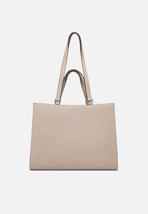 GUESS - Forber Carryall Bag- Taupe