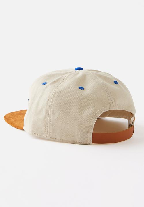 Cotton On - 6 Panel Ball Cap - Bone