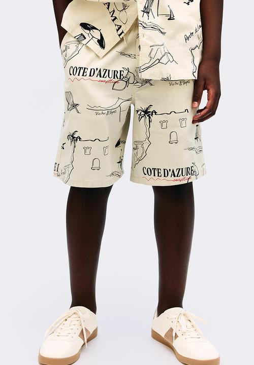 H&M - Cotton twill shorts - cream amalfi
