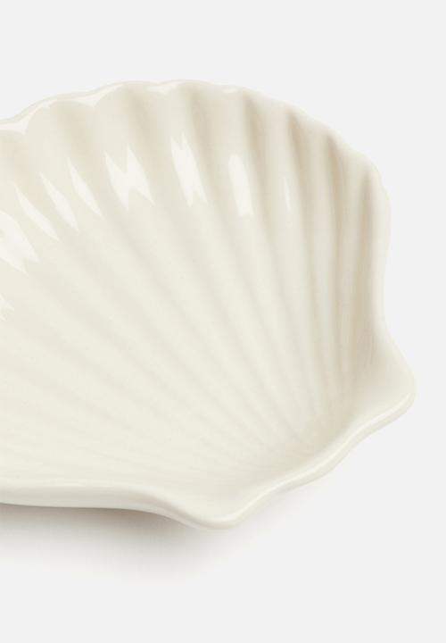 H&M - Shell-shaped mini plate - white