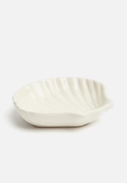 H&M - Shell-shaped mini plate - white