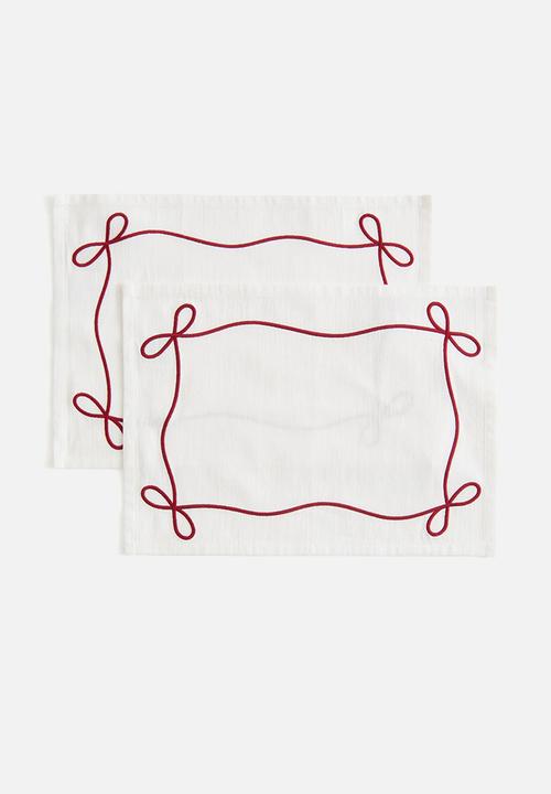 H&M - 2 pack embroidered linen-blend placemats - beige bows