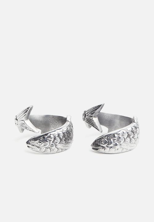 H&M - 2-Pack fish-shaped napkin rings - silver-coloured