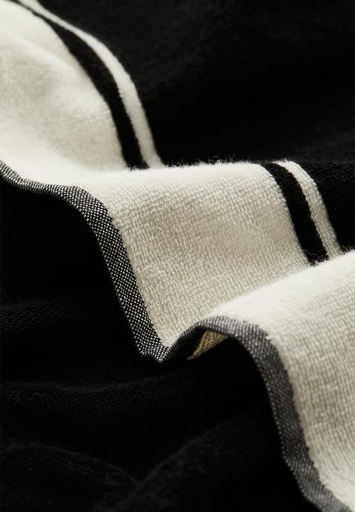 H&M - Fringed beach towel - black