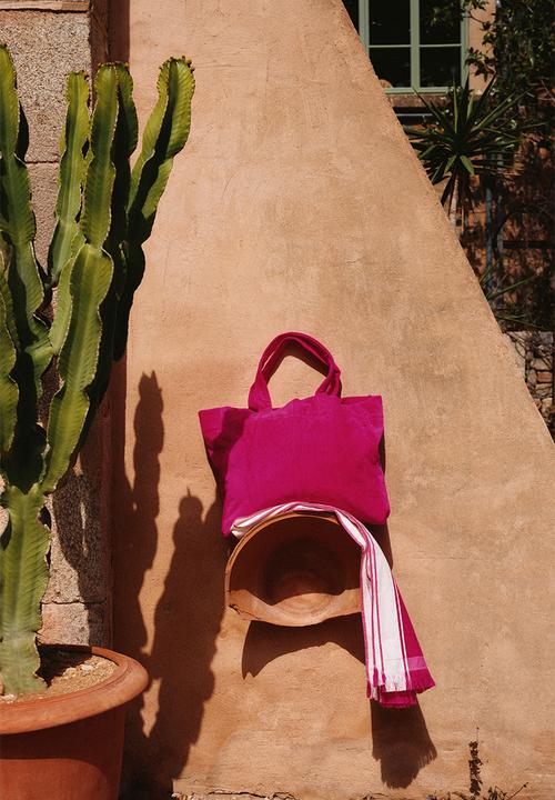 H&M - Fringed beach towel - cerise