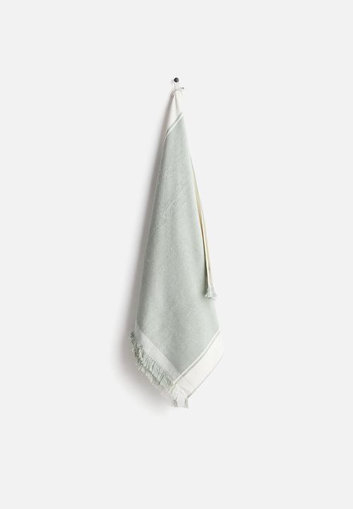 H&M - Fringed beach towel - light dusty green