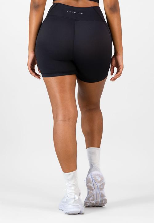 Burnt  - Essential Arise Short 4-Inch Inseam - Black
