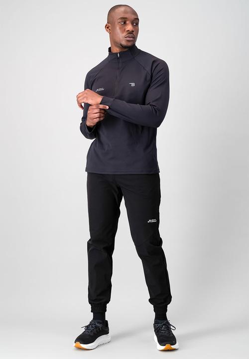 Burnt  - Fundamental 1/4 Zip - Black