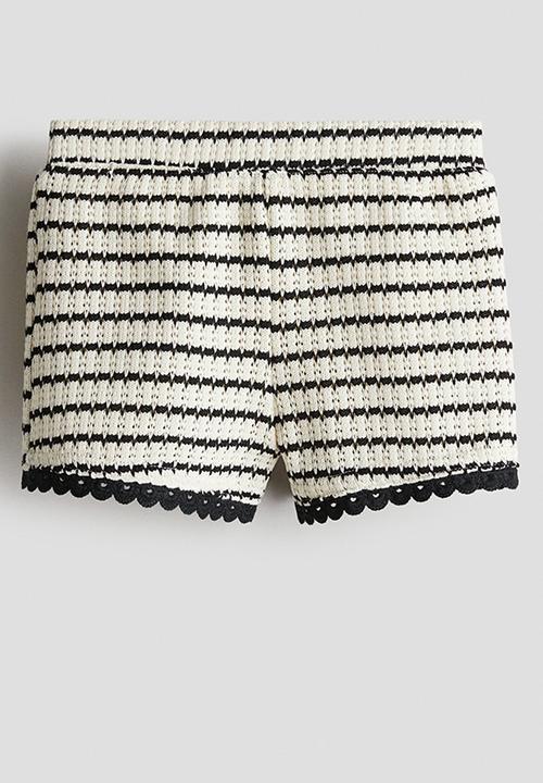 H&M - Textured-knit shorts - light beige & black striped