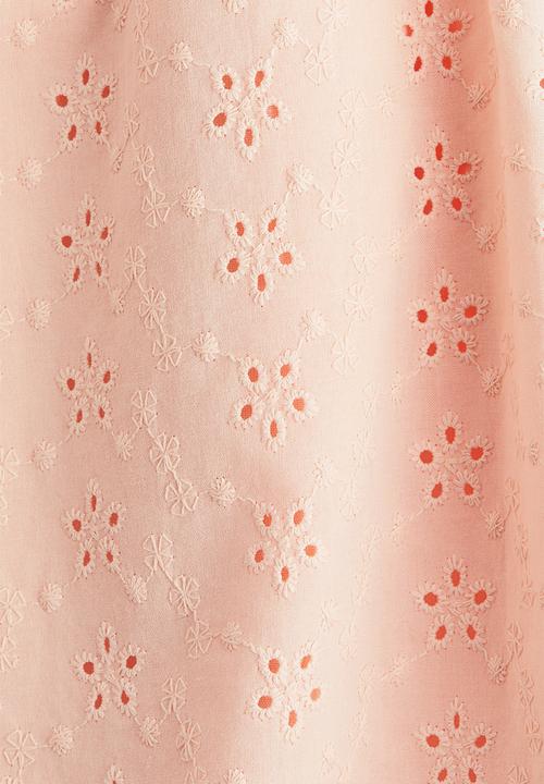 H&M - High-waisted broderie anglaise shorts - light peach pink