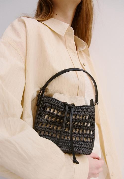 H&M - Straw crossbody bag - black