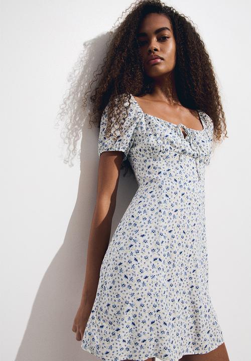 H&M - Puff-sleeved dress - blue floral 