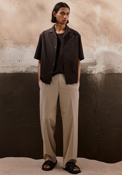 H&M - Regular fit resort shirt - dark brown