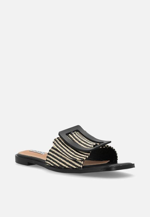 Madison® - Janvee 2 slide - black