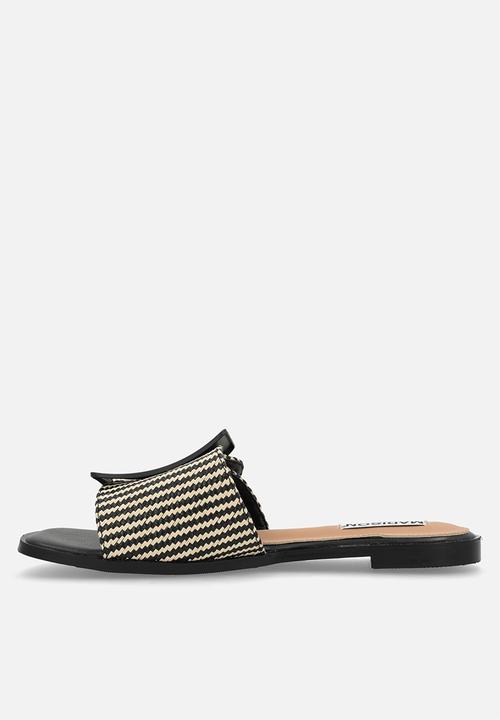 Madison® - Janvee 2 slide - black