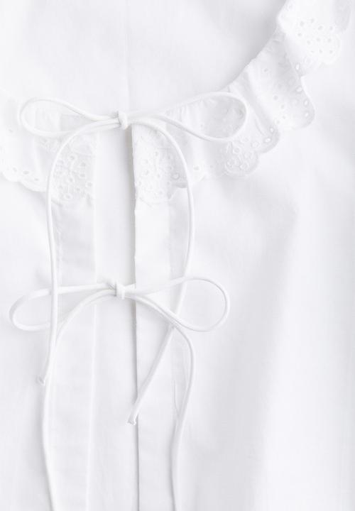 H&M - Frill-trimmed cotton blouse - white