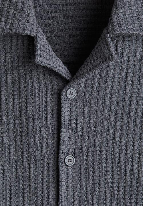 H&M - Loose fit waffled resort shirt - dark blue 